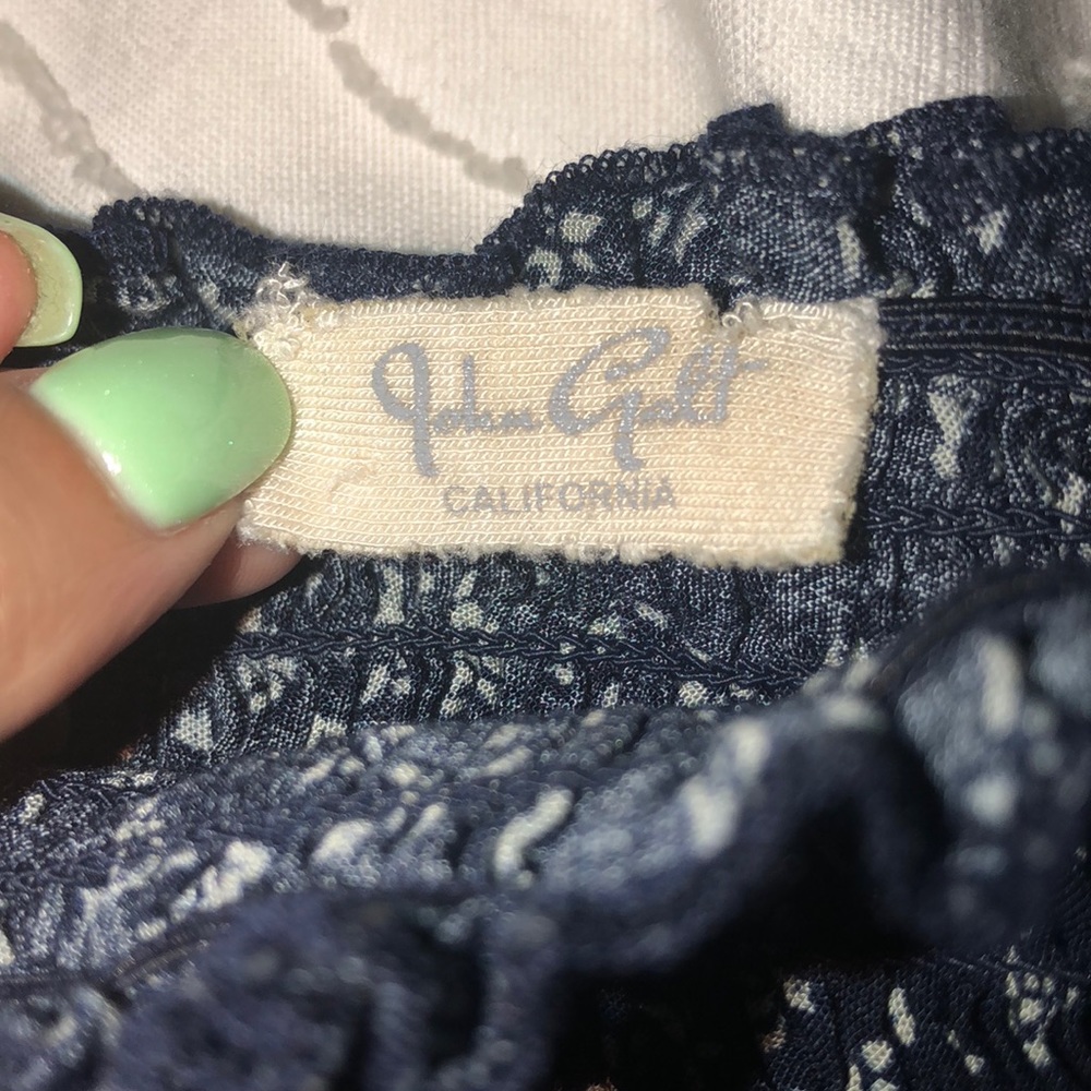 Brandy Melville cropped fitted top - Picture 2 of 2